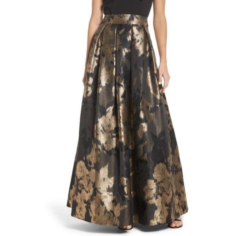 Eliza J Size 8 Metallic Jacquard Full Ball Skirt